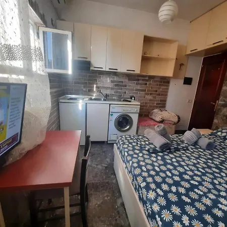 Lovely And Quite Appartament 1-3 A Apartment *